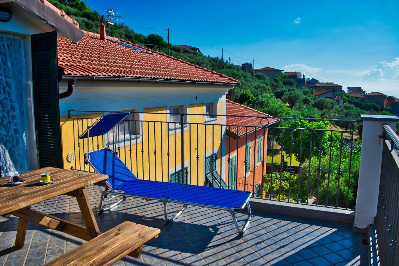 Ferienwohnung Casa Di Claudia Arnasco Exterior foto